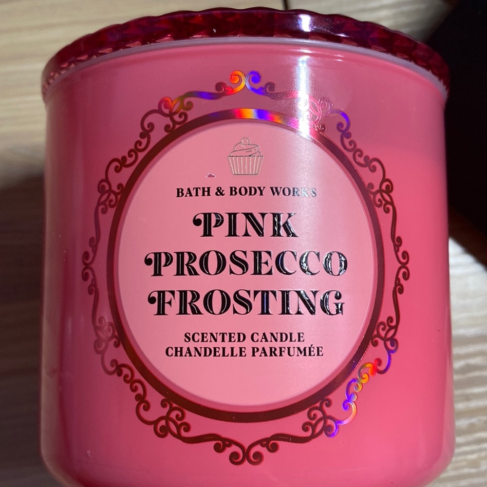 Brand New Bath and Body Works Pink Prosecco Frosting candle with glass lid